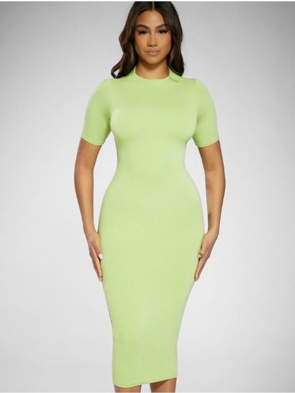 EUC Naked Wardrobe The NW Sweet T  Bodycon Midi Dress in Kiwi size Large